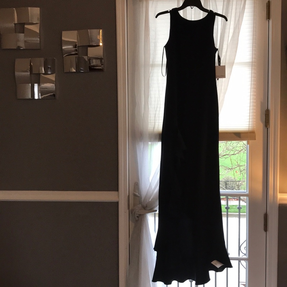 Calvin Klein Sleeveless Ruffled Dress